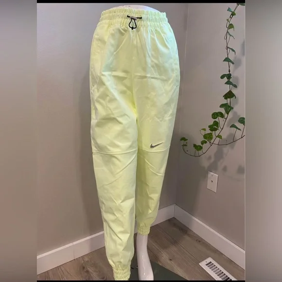 Nike Neon Yellow Joggers Pants Women’s Size XS Lightweight Athletic Pants - Picture 2 of 8